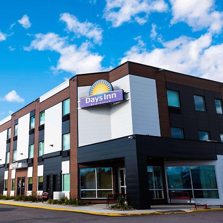 Days Inn By Wyndham Berthierville Exterior foto